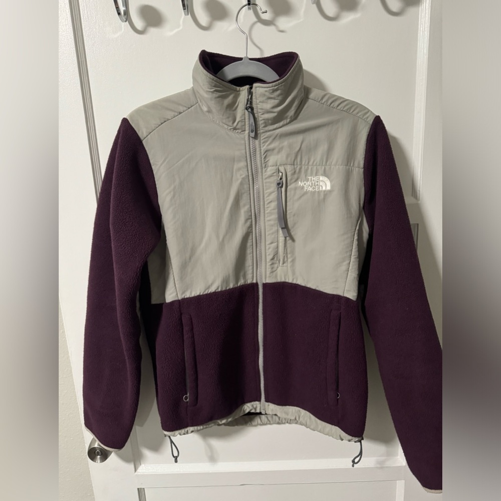 The north face sweater